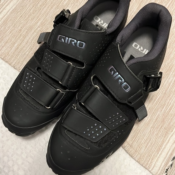 Giro Spinning Shoes, Black size 39 - Picture 2 of 5
